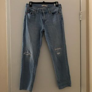 Levi’s boyfriend fit jeans
